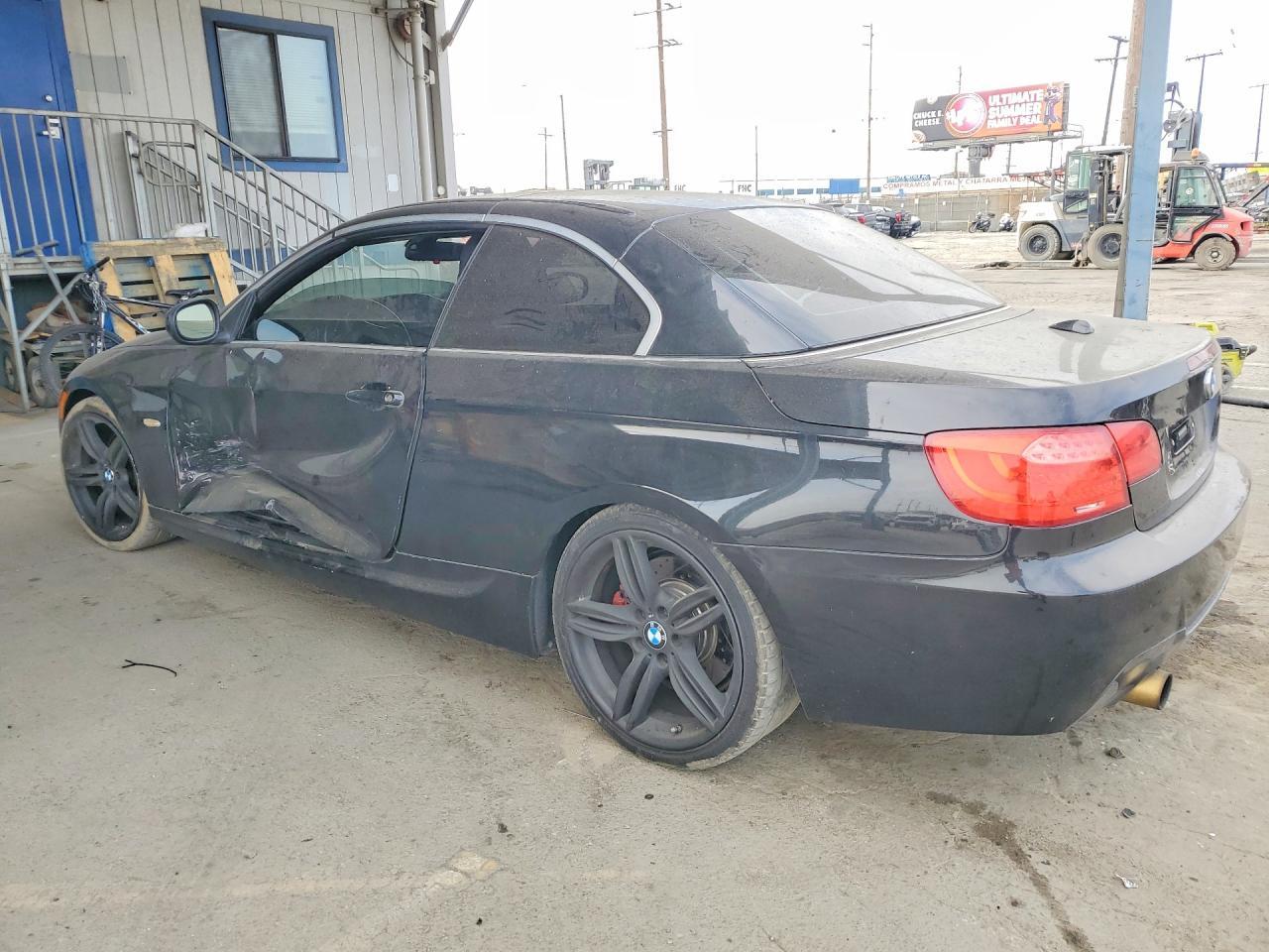 2011 BMW 335 I - Фото 2