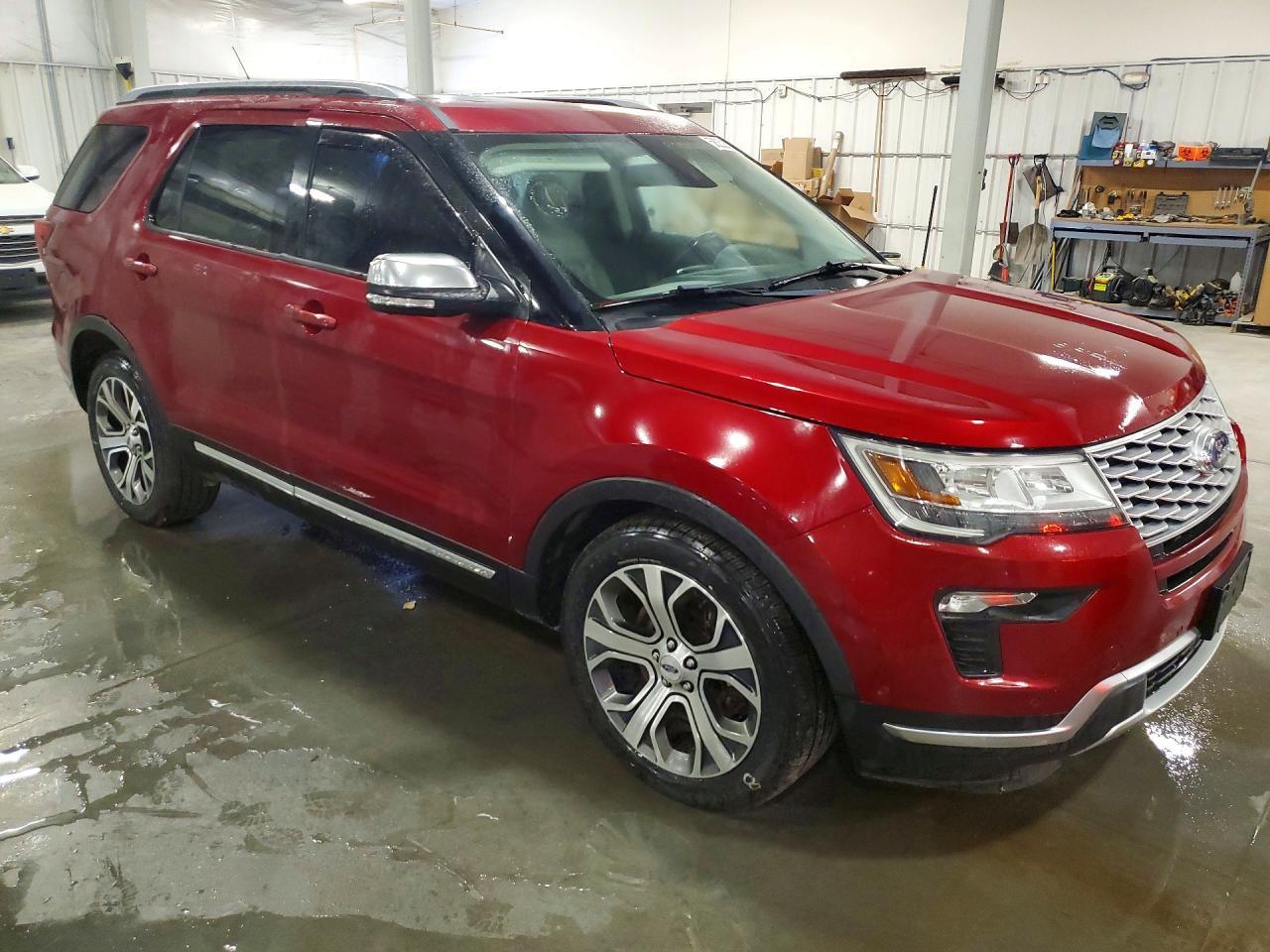 2019 Ford Explorer Platinum - Image 4