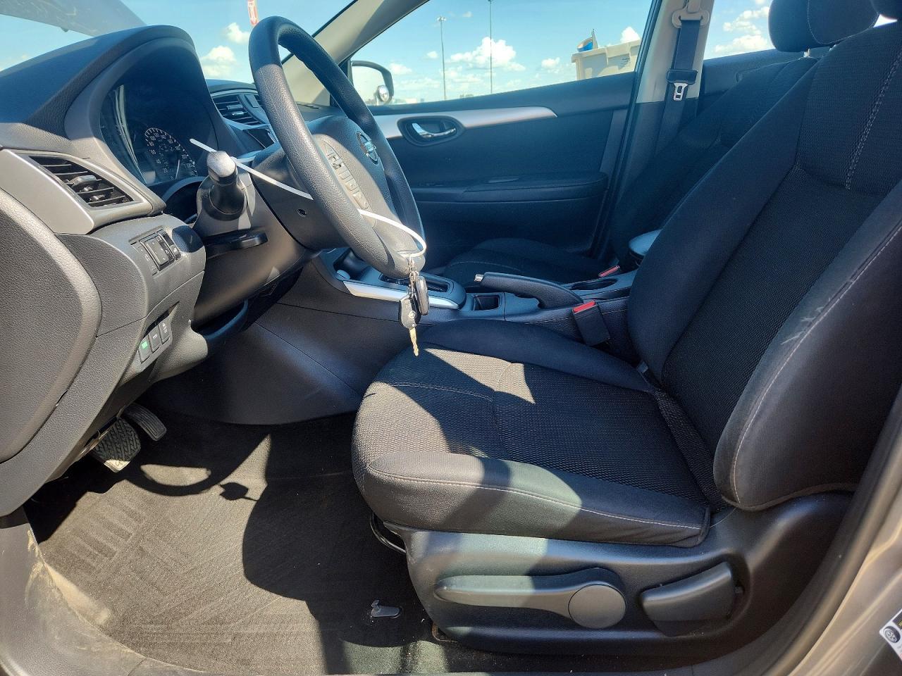 2017 Nissan Sentra S - Фото 7
