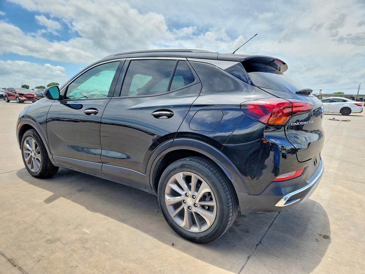 2022 Buick Encore Gx Essence - Фото 2