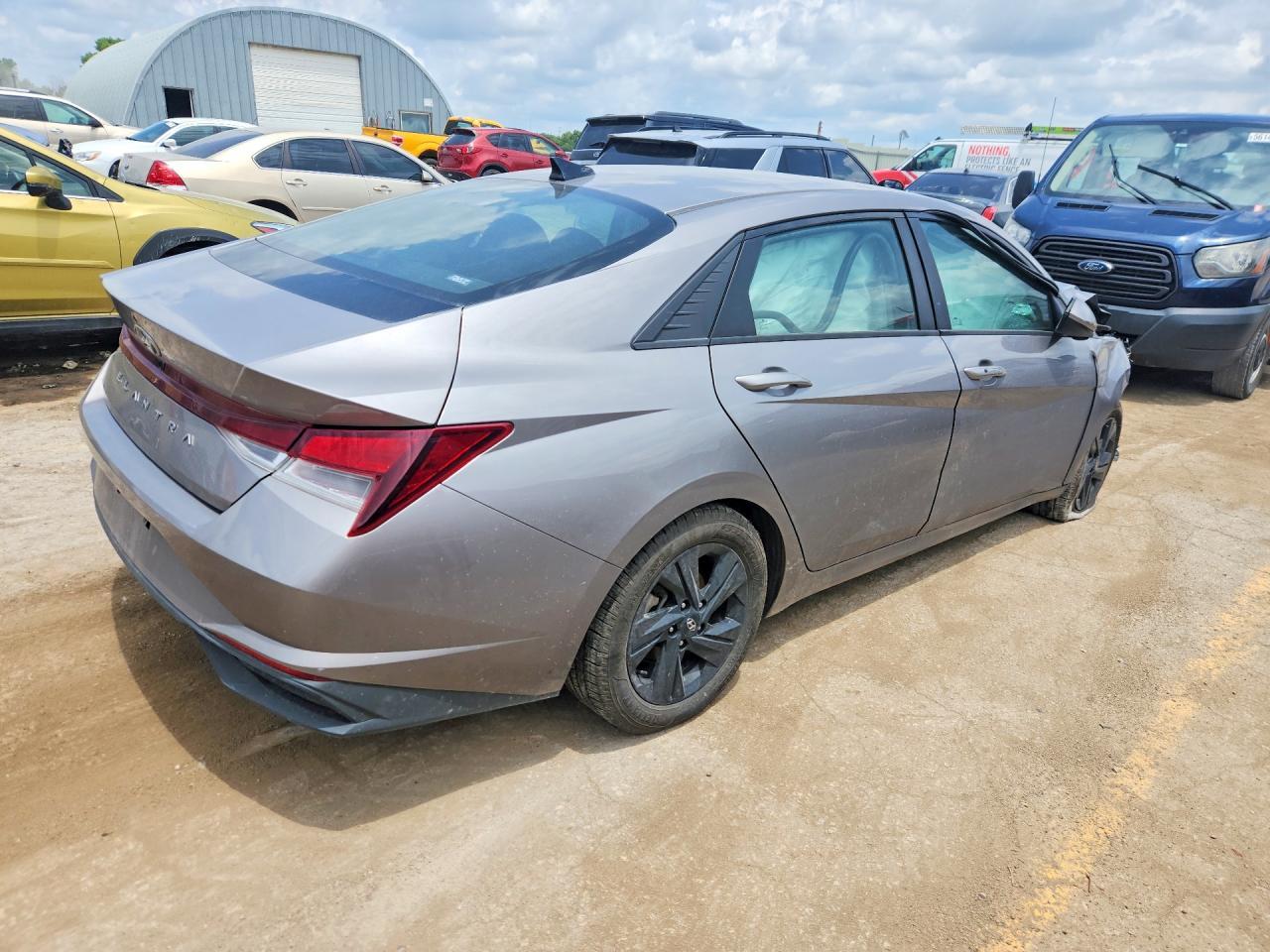 2021 Hyundai Elantra Sel - Фото 3
