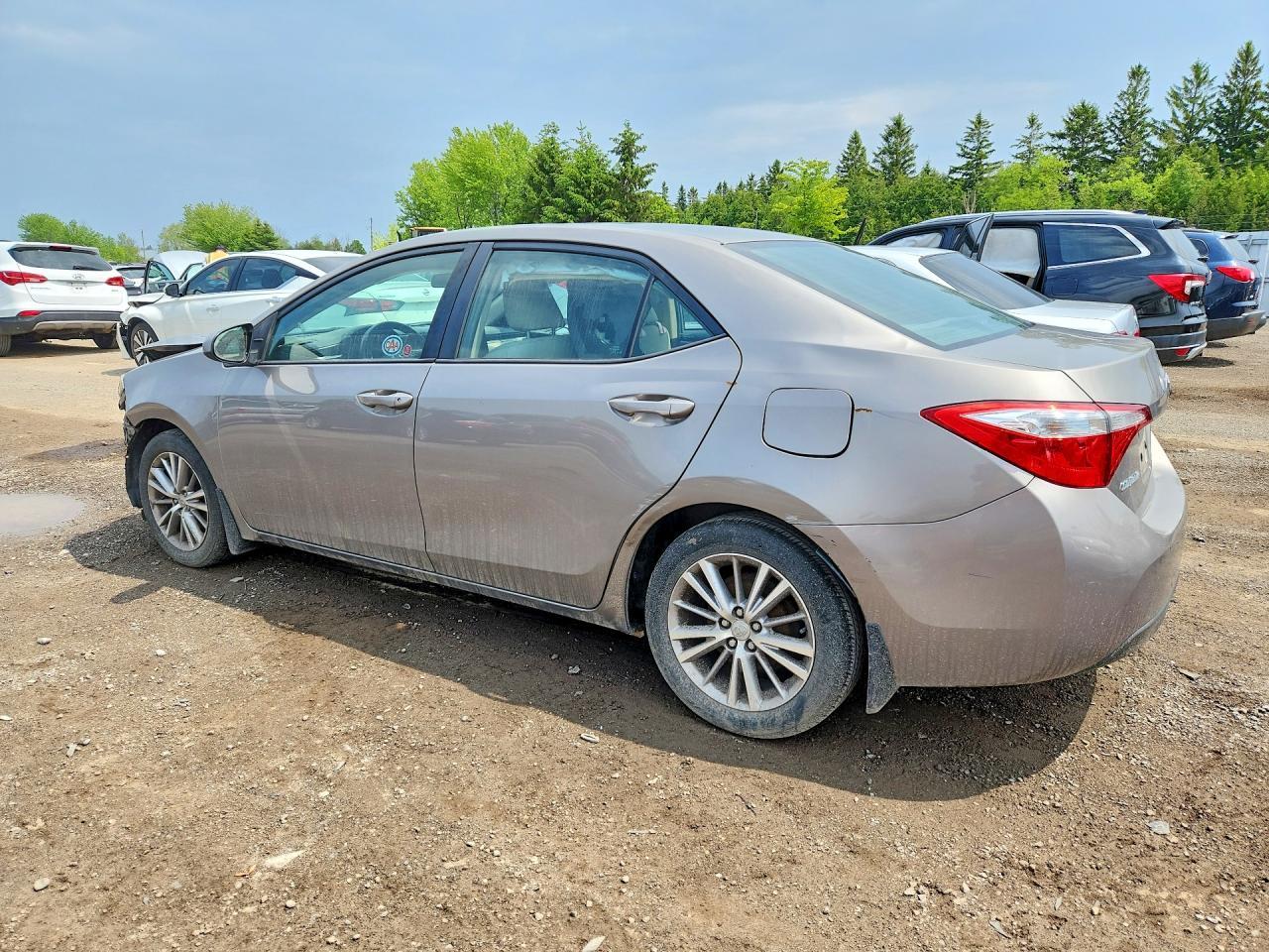 2014 Toyota Corolla L - Фото 2