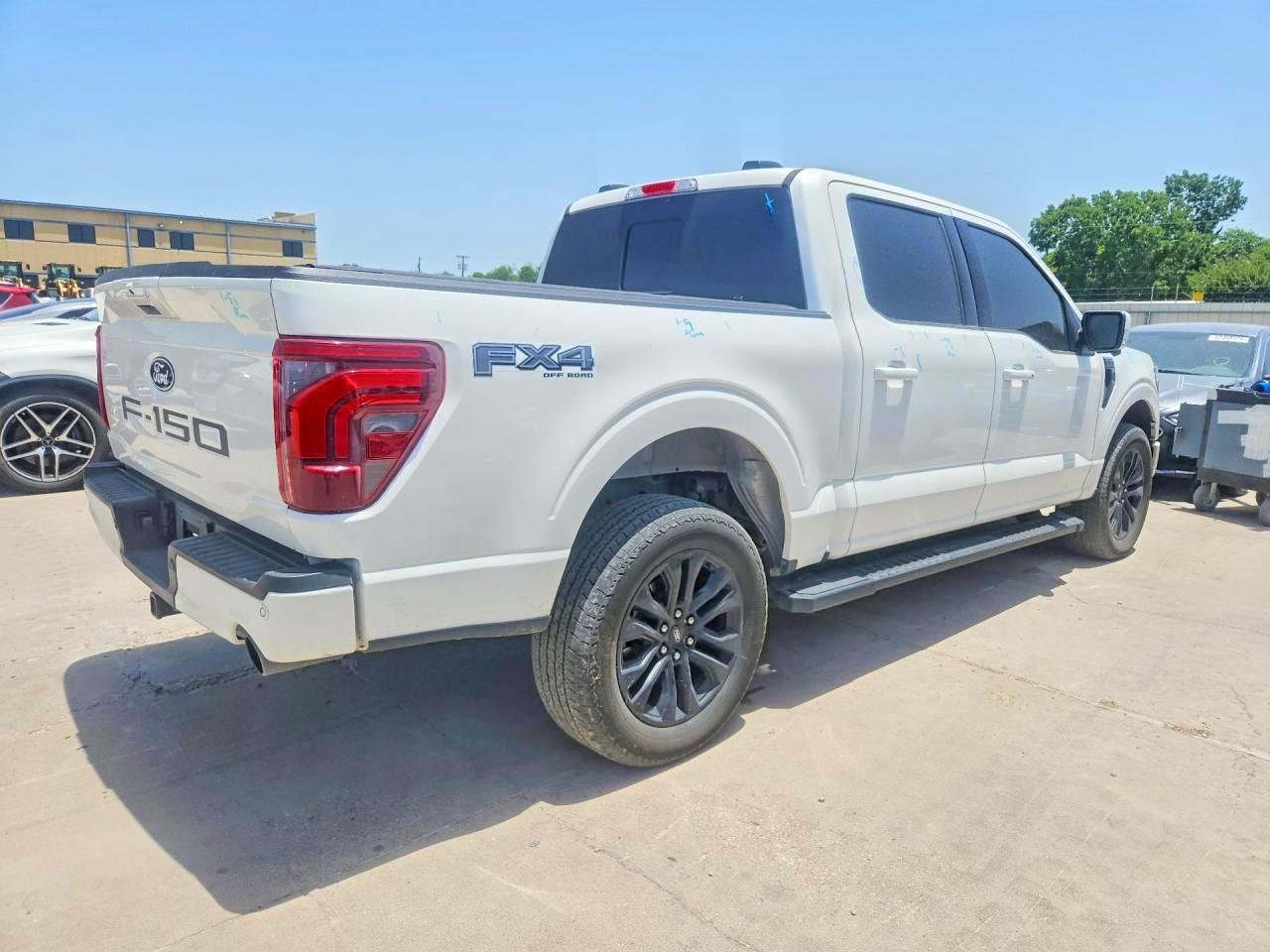 2025 Ford F150 Lariat - Image 3