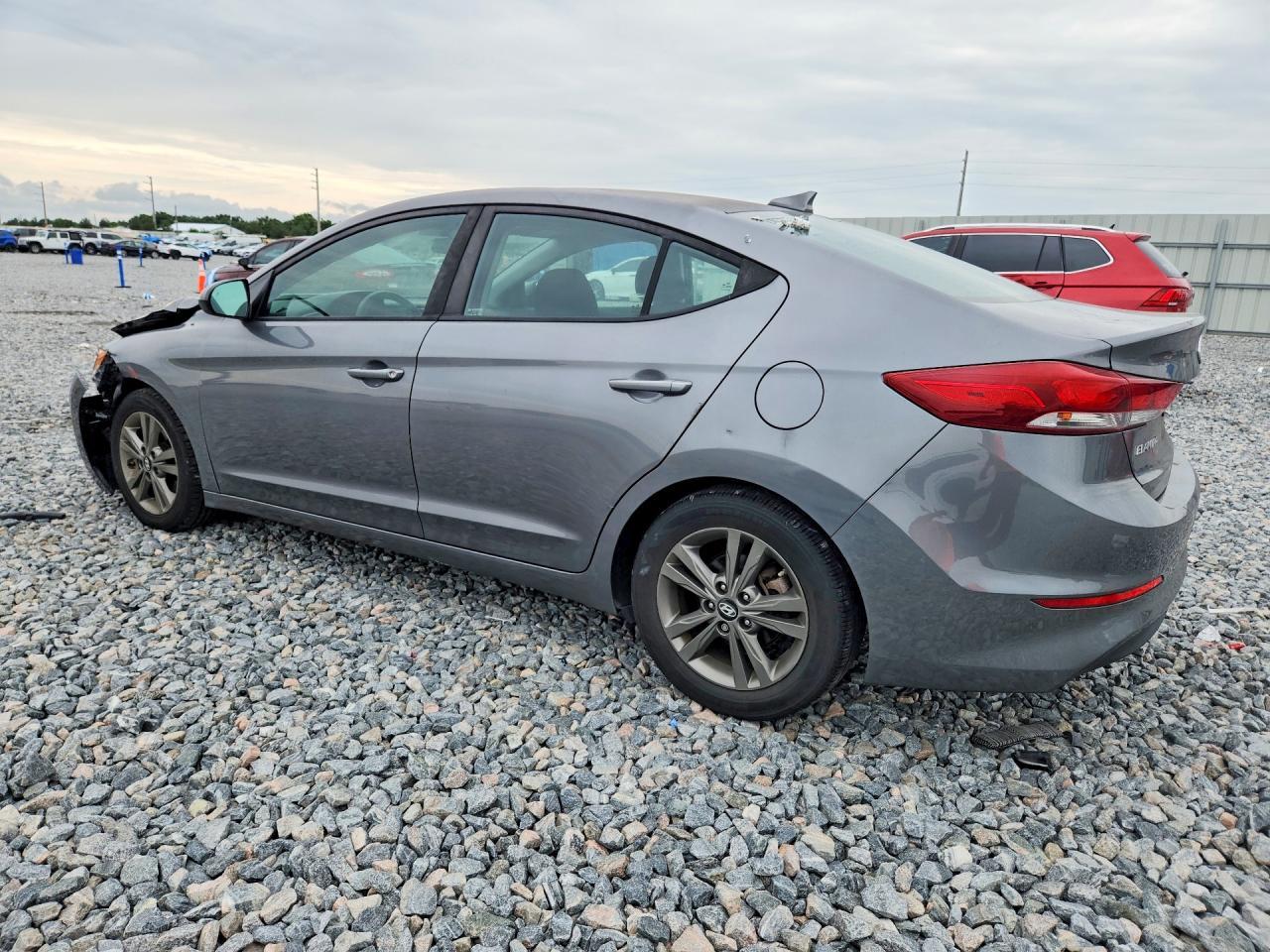 2018 Hyundai Elantra Sel - Фото 2