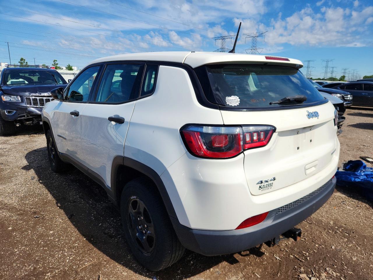 2018 Jeep Compass Sport - Фото 2