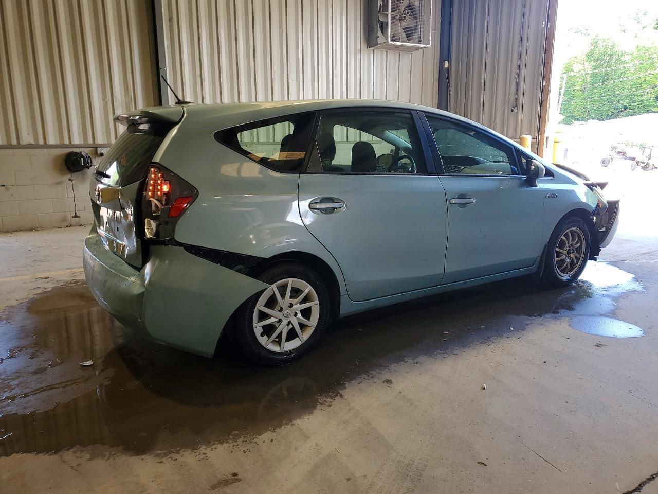 2014 Toyota Prius - Image 3