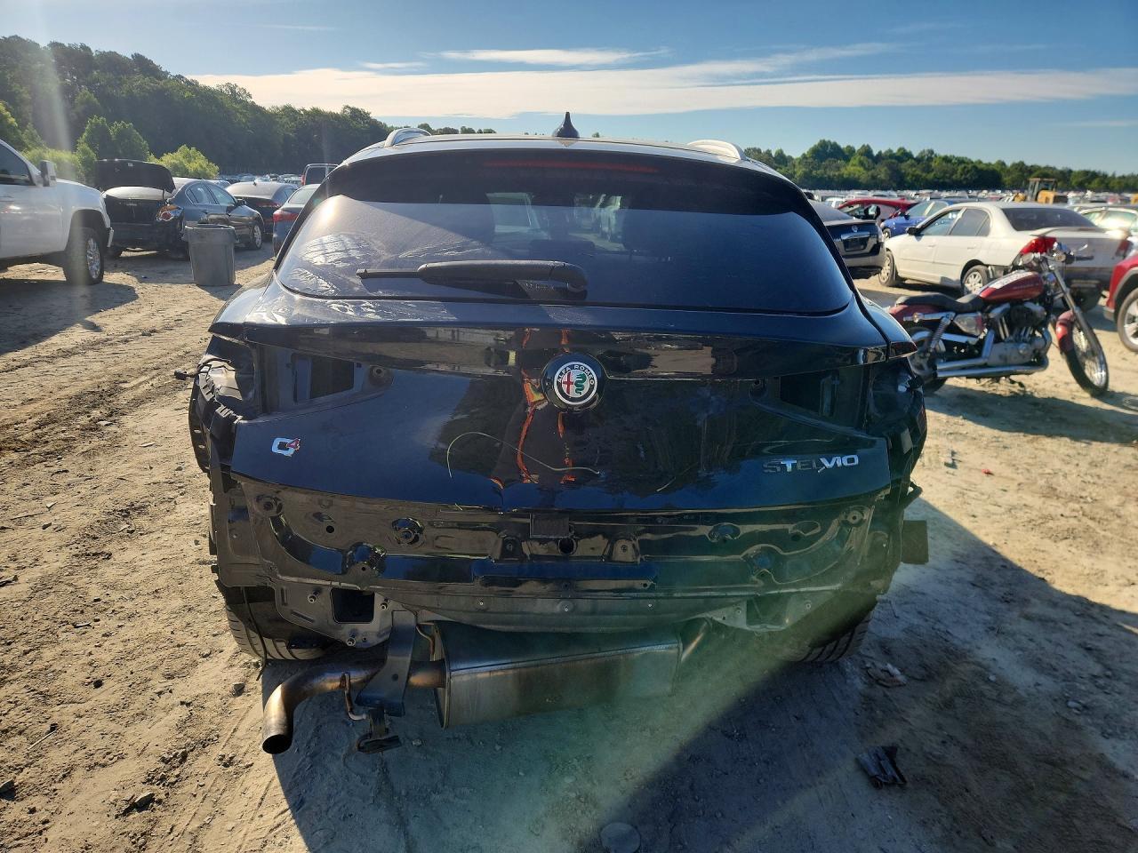 2018 Alfa Romeo Stelvio - Image 6