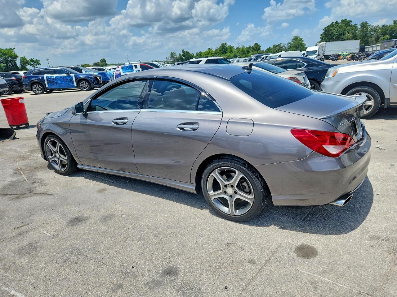 2014 Mercedes-Benz Cla 250 4Matic - Image 2