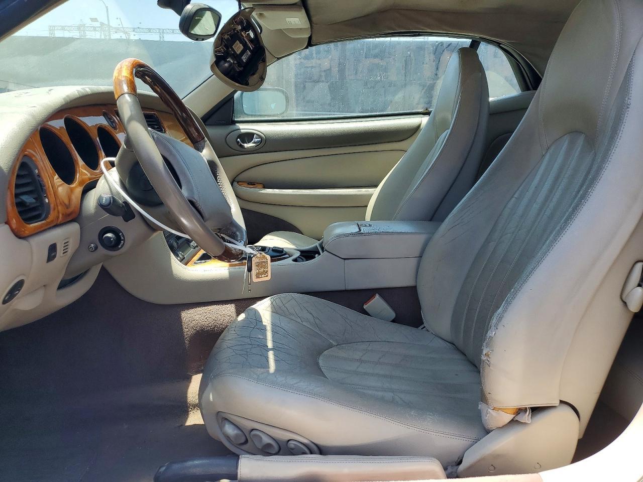 2000 Jaguar Xk8 - Image 7