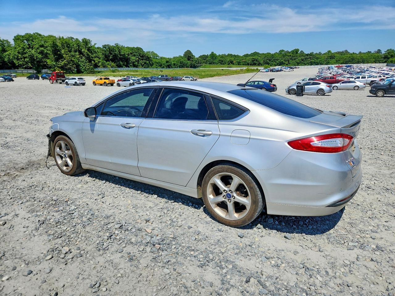 2013 Ford Fusion Se - Фото 2