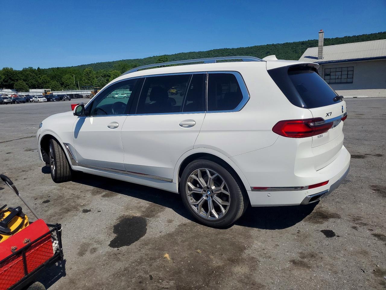 2019 BMW X7 xDrive50I - Image 2