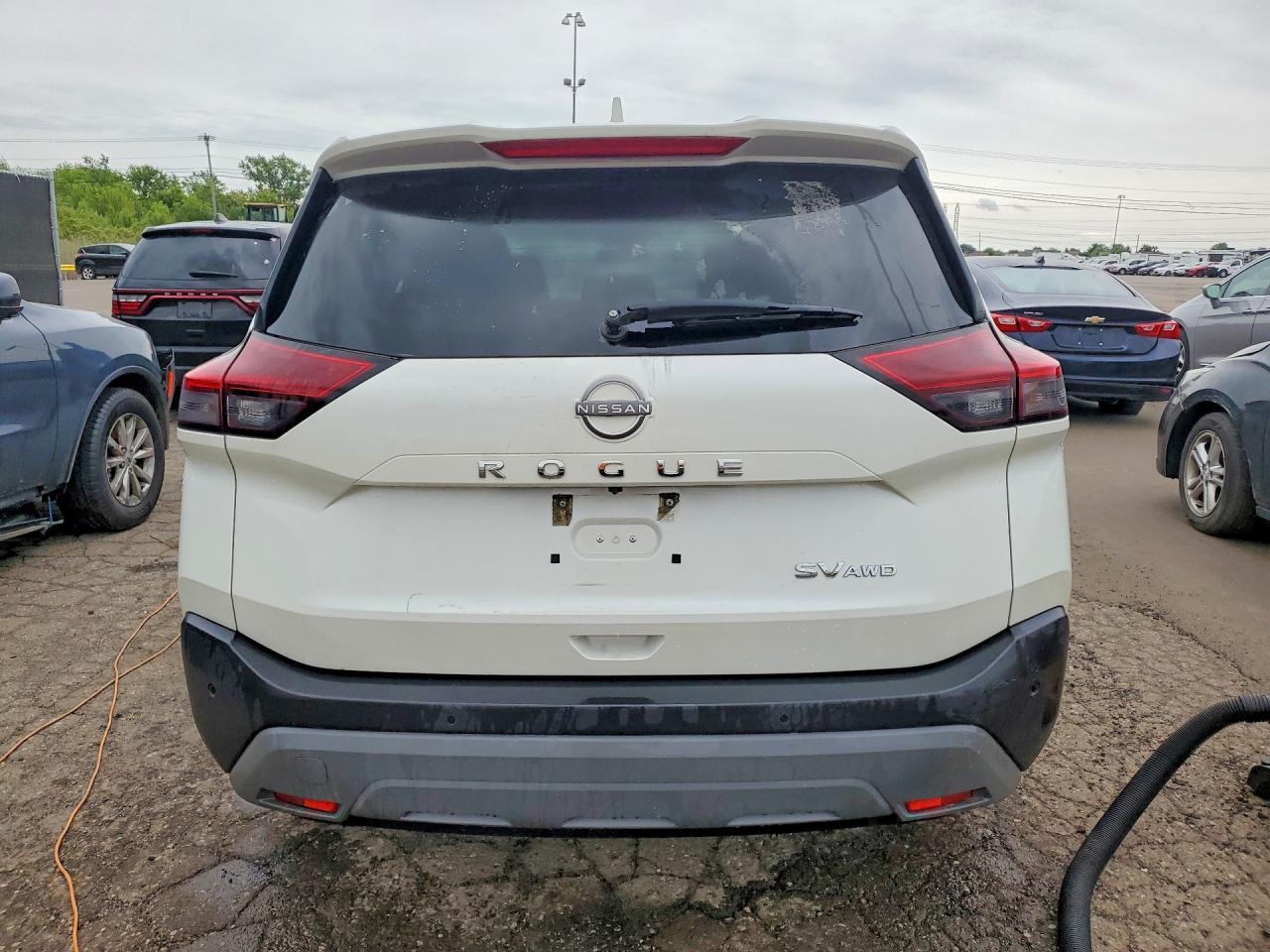 2023 Nissan Rogue Sv - Image 6