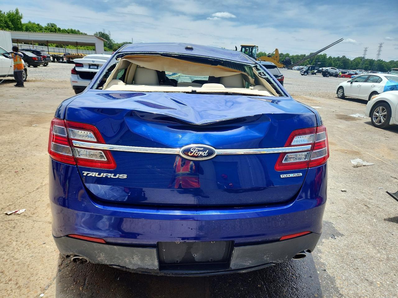 2013 Ford Taurus Se - Image 6