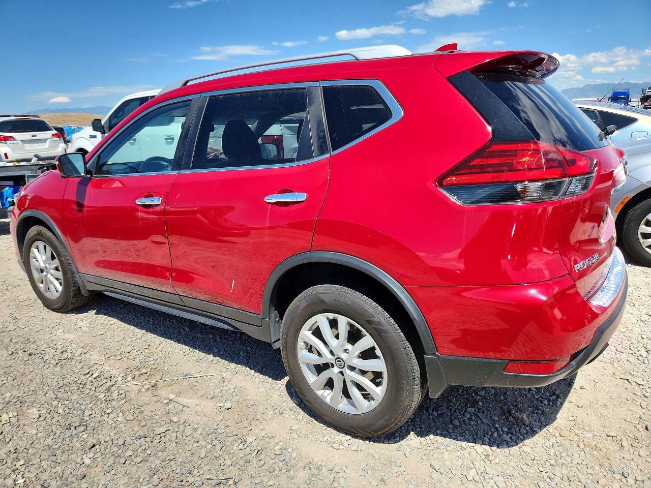 2017 Nissan Rogue Sv - Image 2