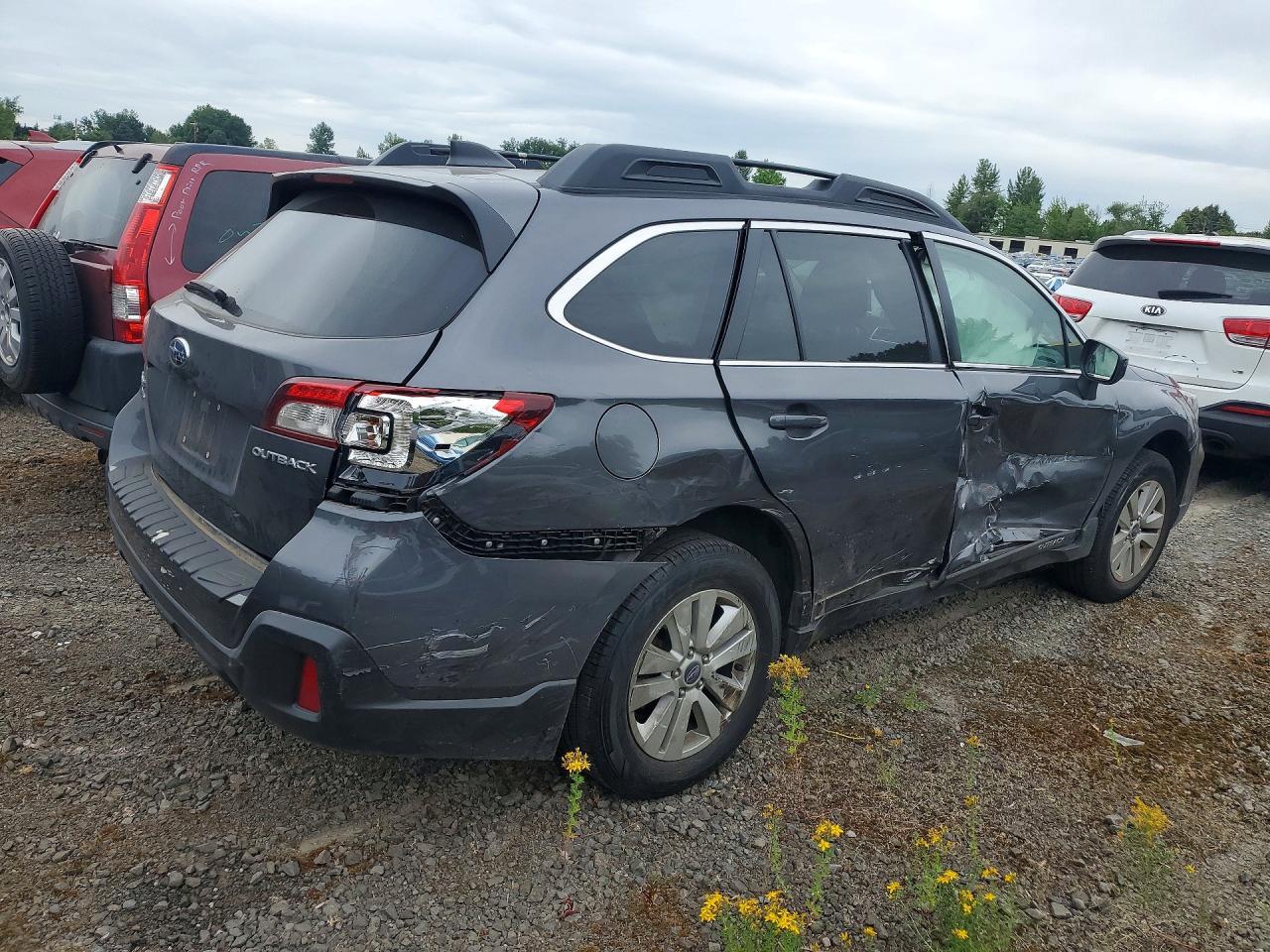 2019 Subaru Outback 2.5I Premium - Image 3