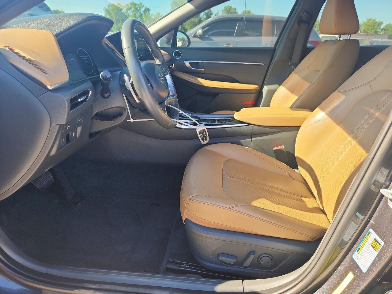 2022 Hyundai Sonata Limited - Image 7