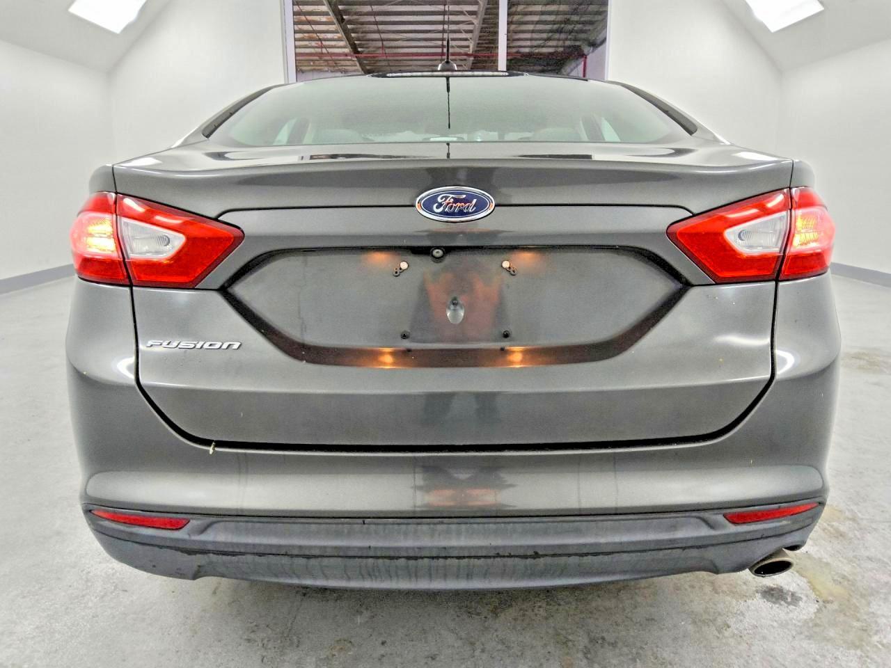 2016 Ford Fusion S - Image 6