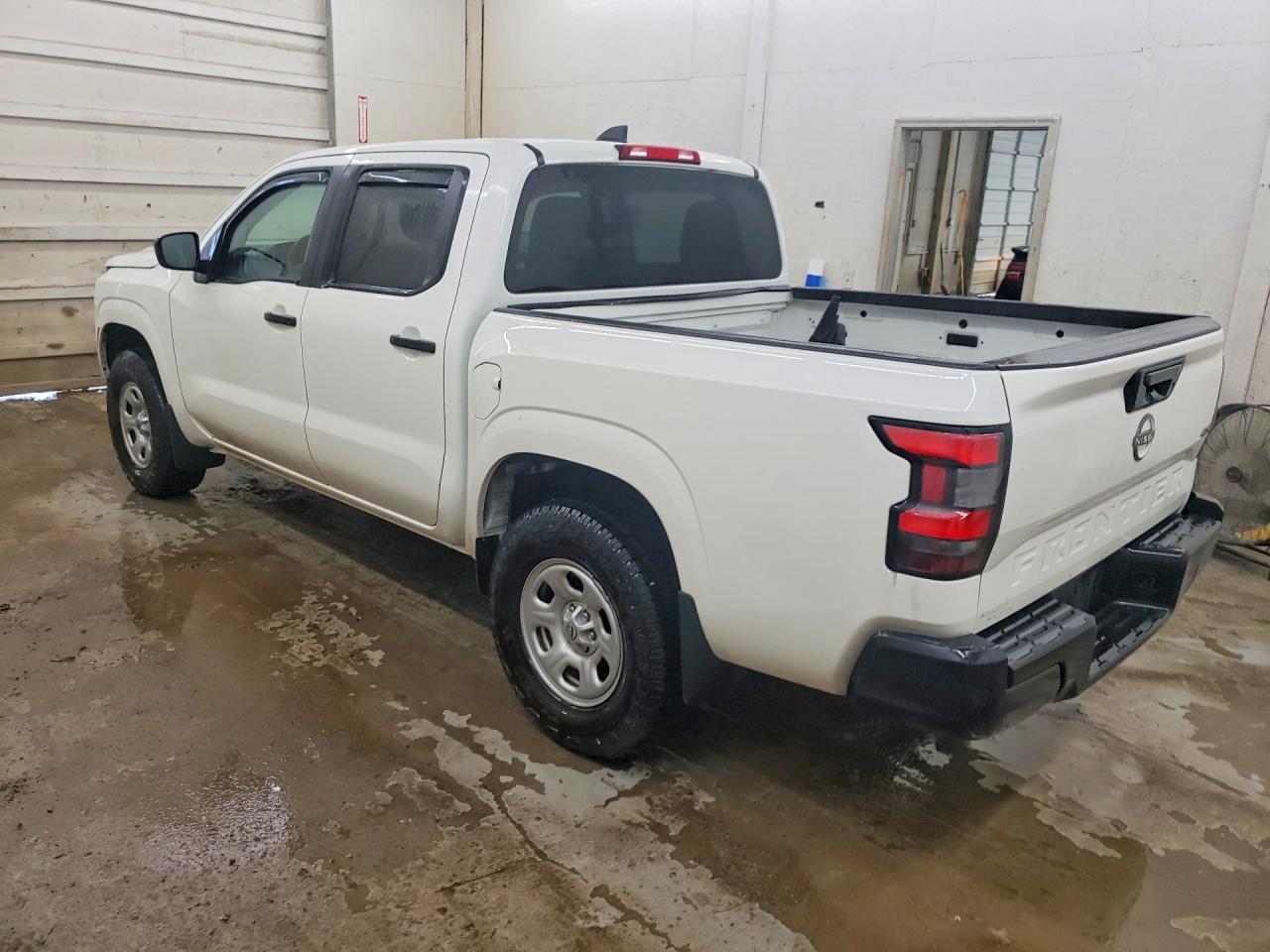 2023 Nissan Frontier S - Фото 2