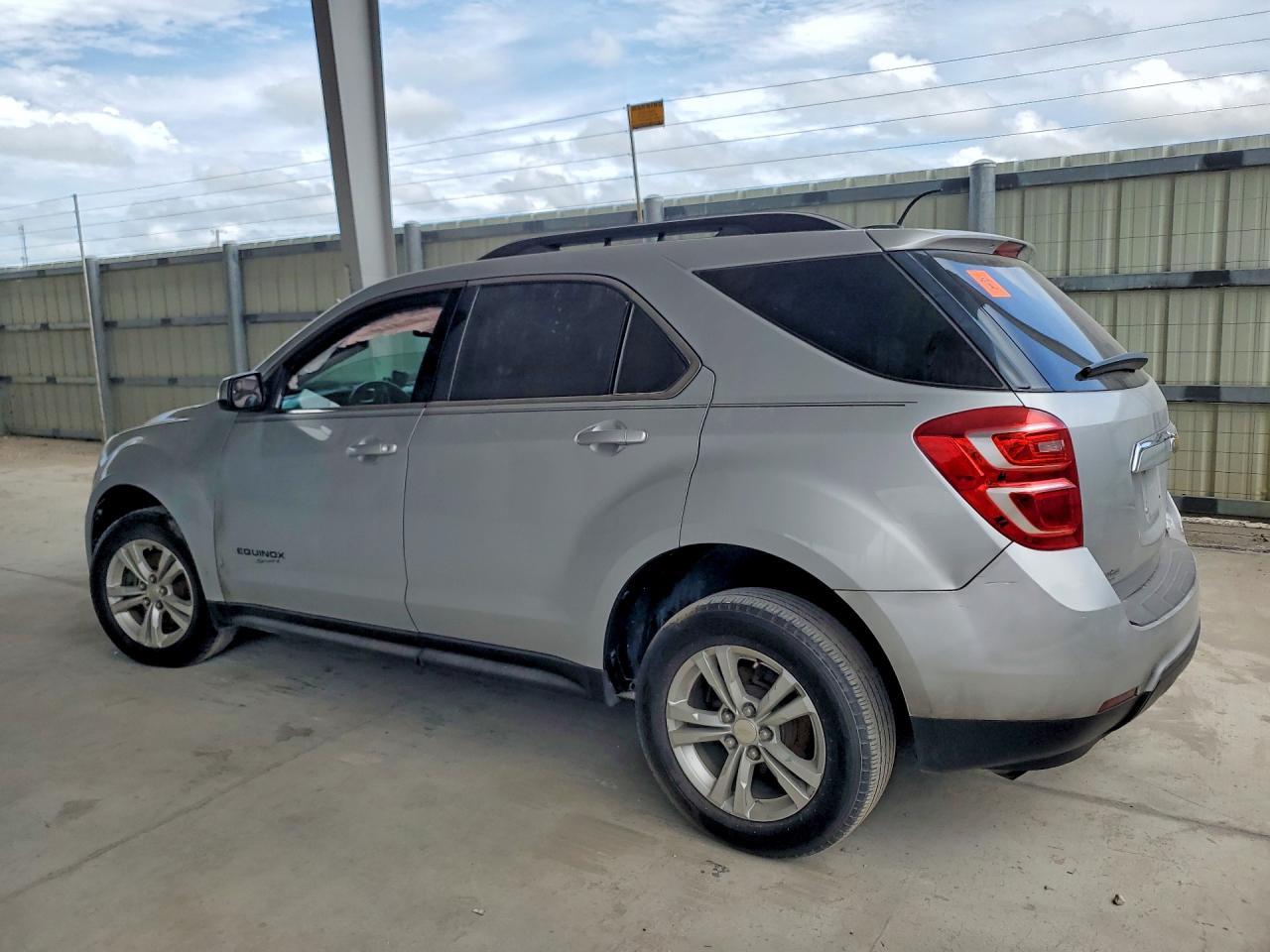 2016 Chevrolet Equinox Lt - Фото 2
