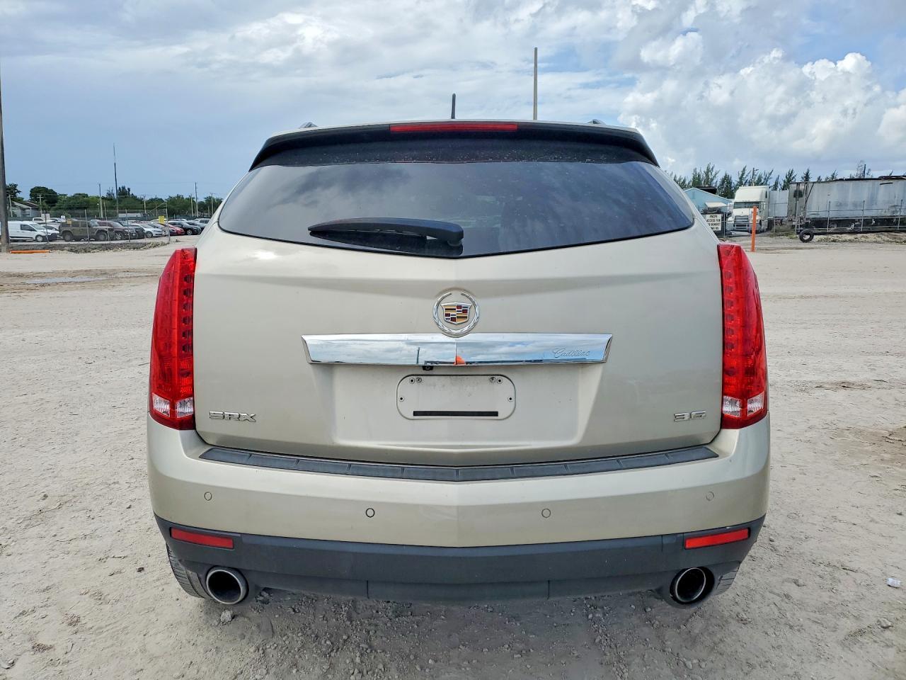 2015 Cadillac Srx Luxury Collection - Image 6