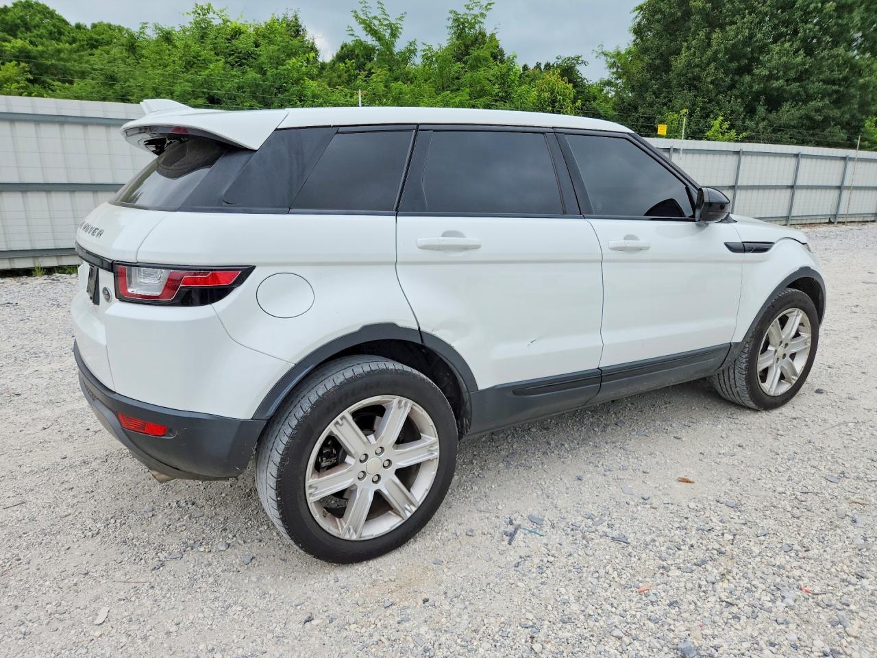 2019 Land Rover Range Rover Evoque Se - Фото 3