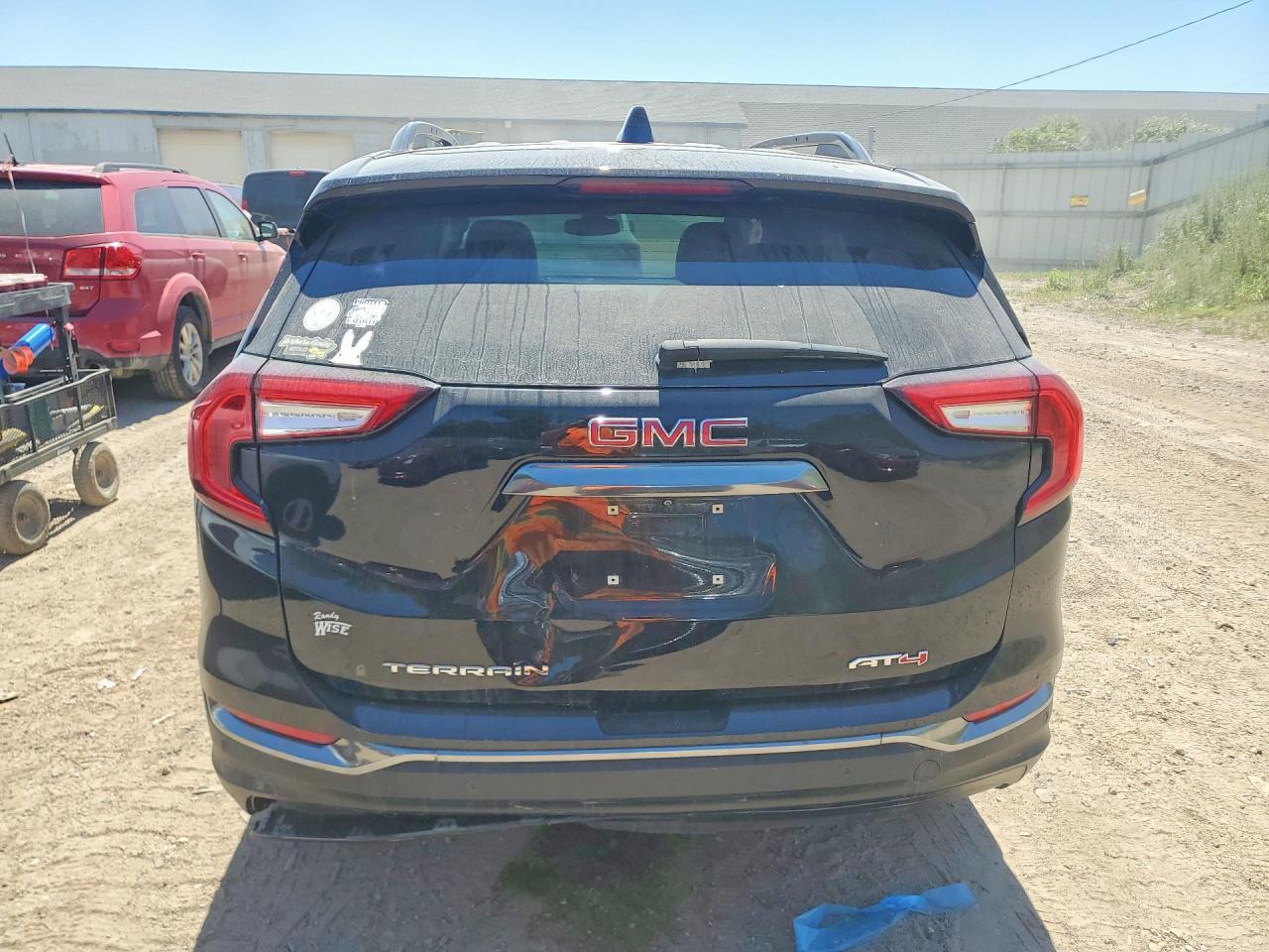 2024 GMC Terrain At4 - Фото 6