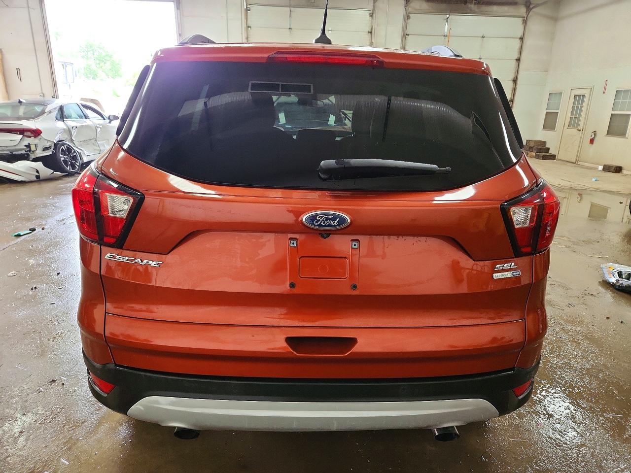 2019 Ford Escape Sel - Фото 6