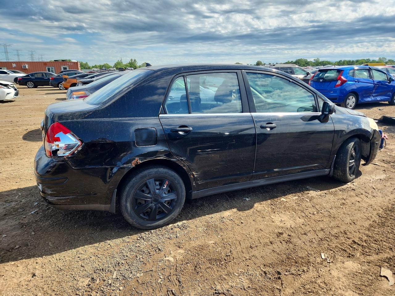2007 Nissan Versa - Image 3