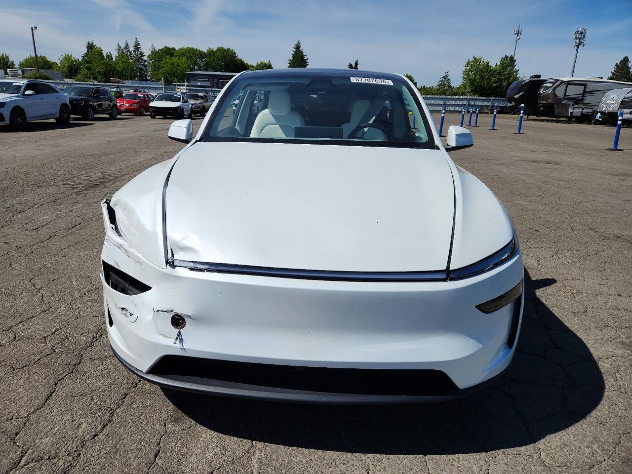 2026 Tesla Model Y - Image 5