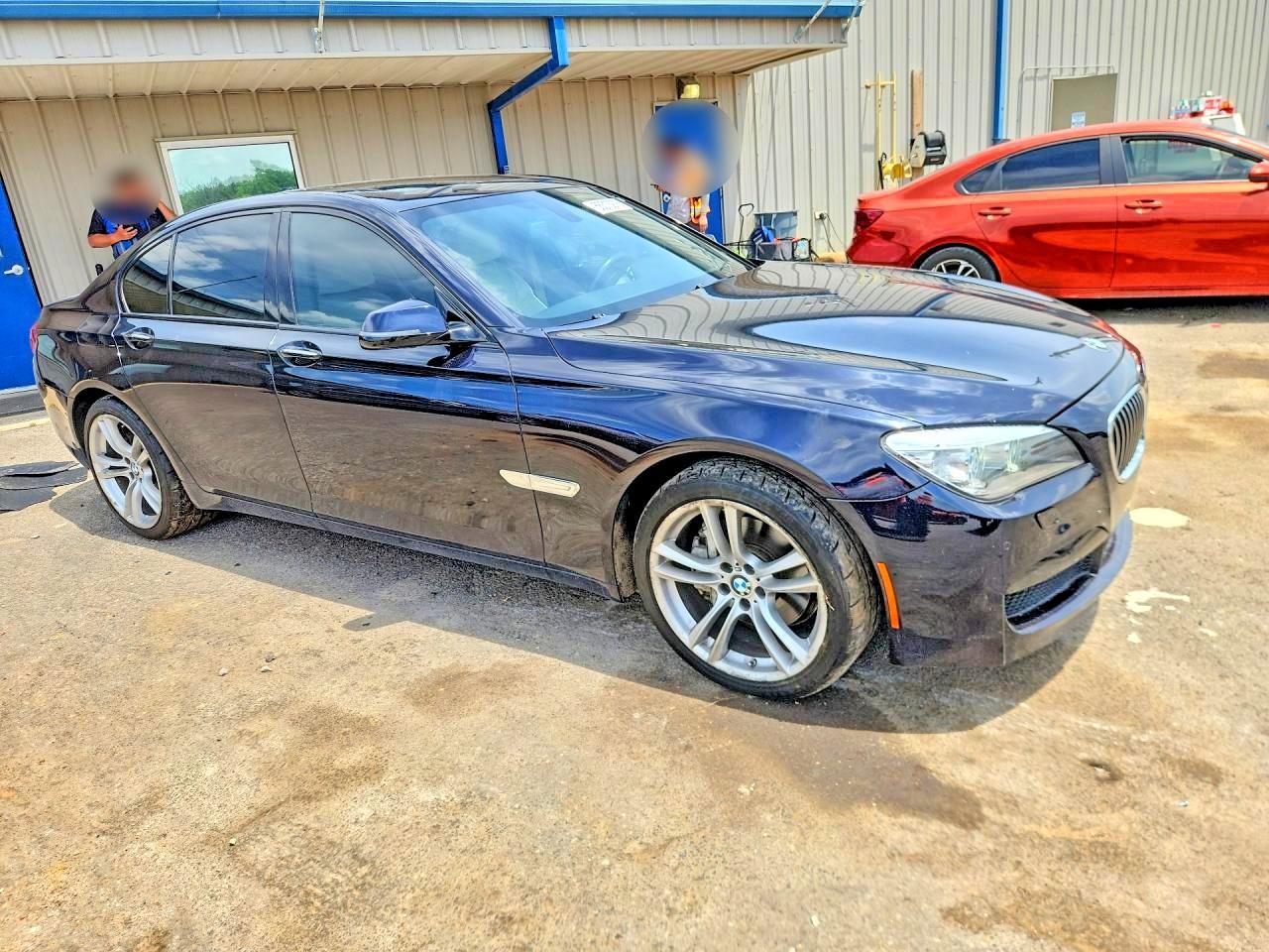 2015 BMW 740 I - Image 4