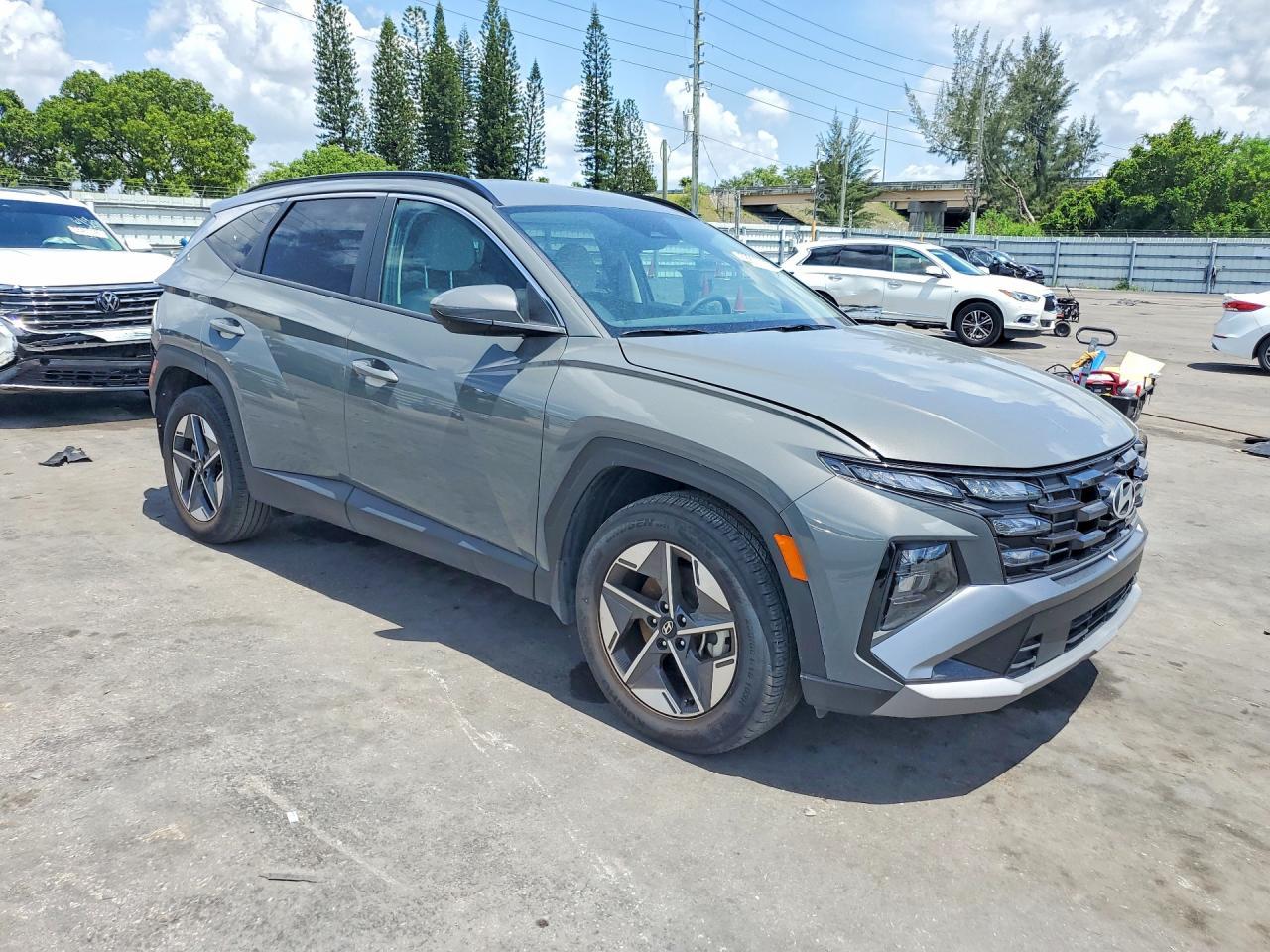 2025 Hyundai Tucson Sel - Image 4
