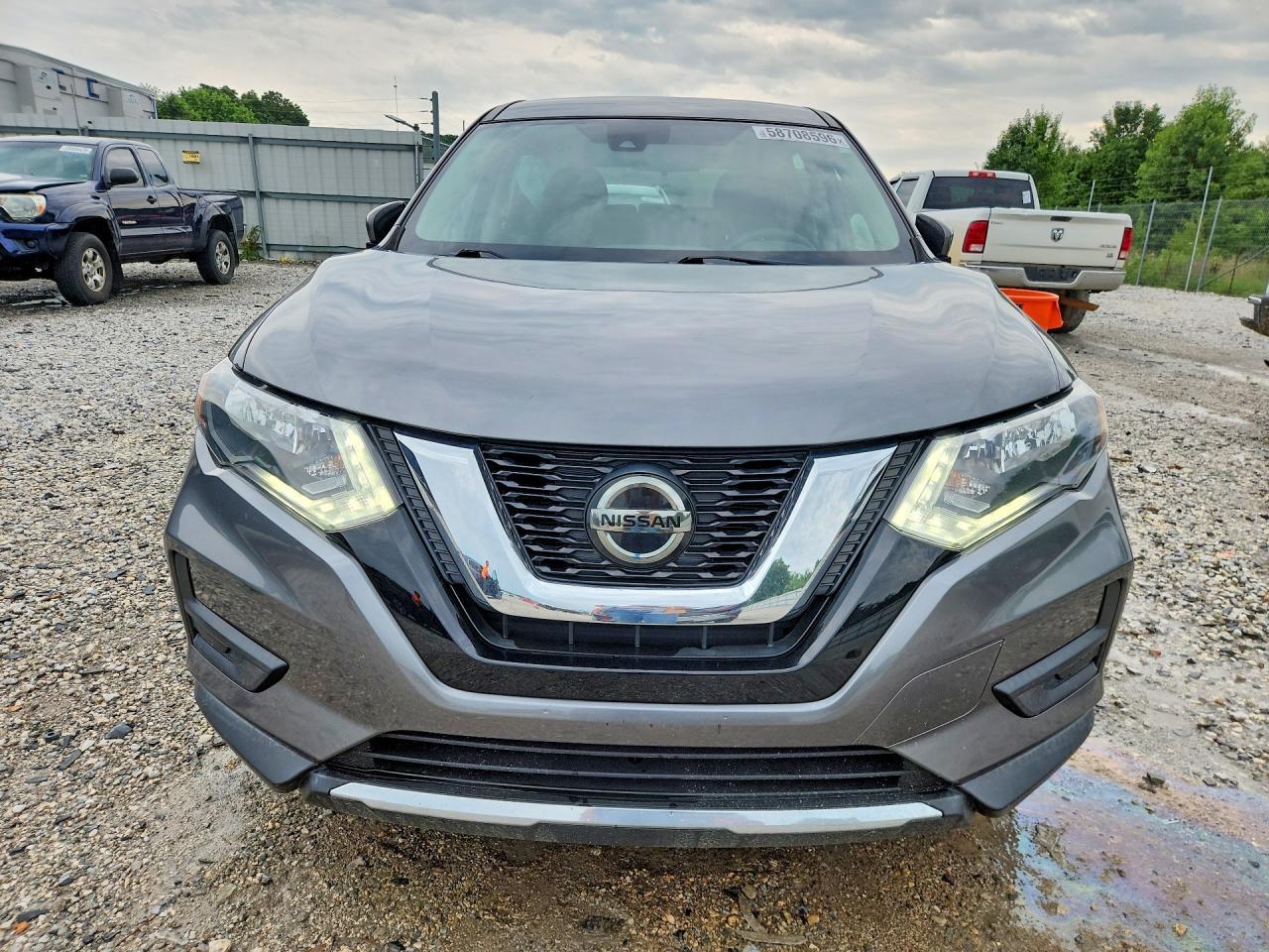 2020 Nissan Rogue S - Фото 5