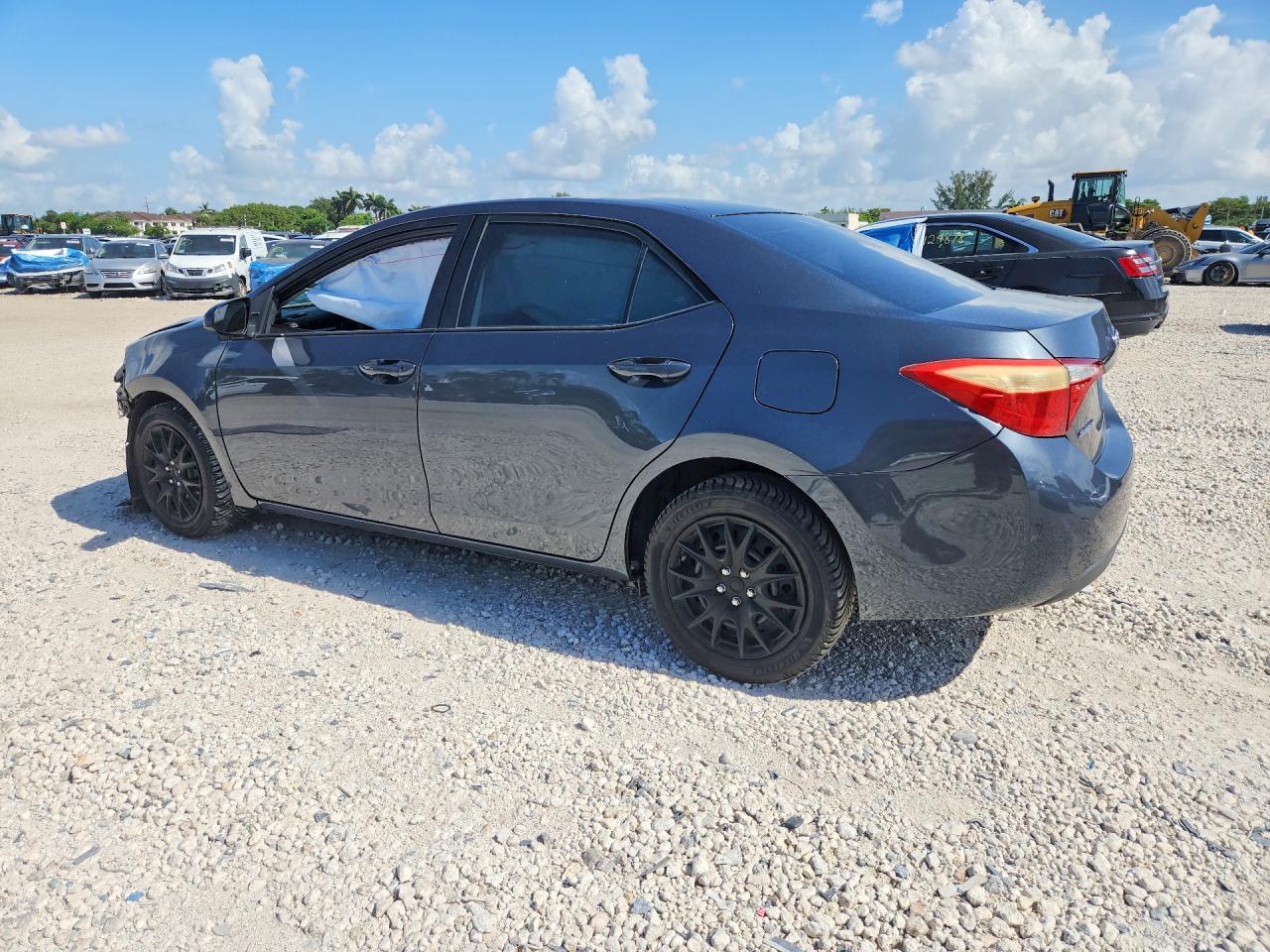 2016 Toyota Corolla Le - Image 2
