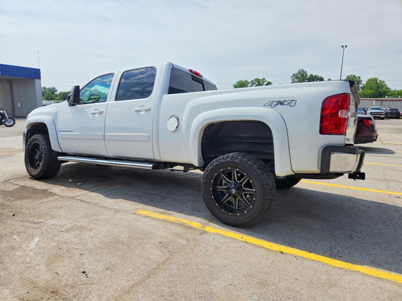 2007 Chevrolet Silverado K2500 Heavy Duty - Фото 2
