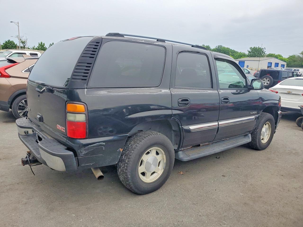 2005 GMC Yukon - Фото 3