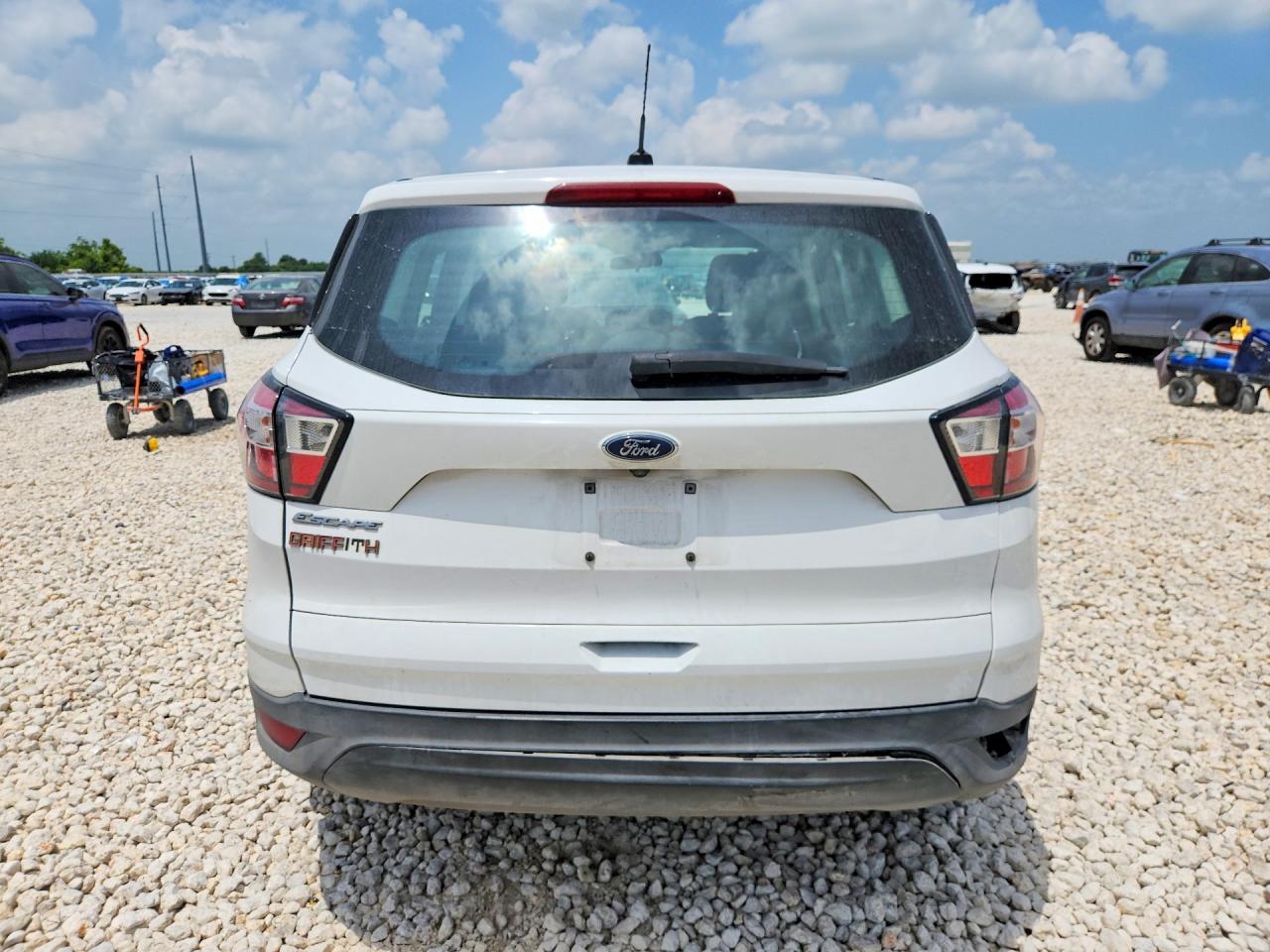 2018 Ford Escape S - Фото 6