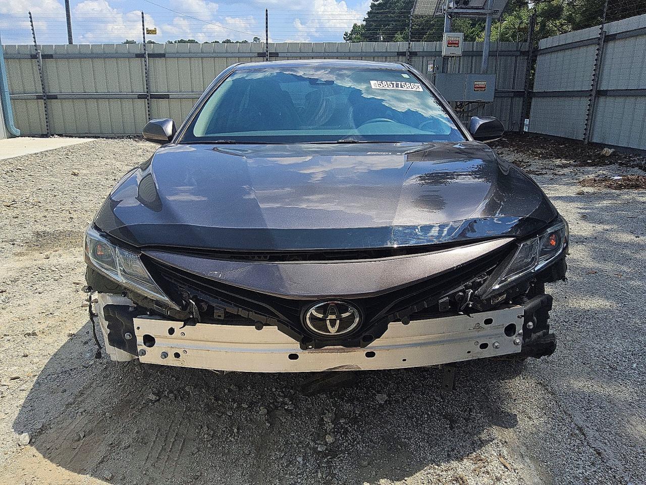 2023 Toyota Camry Le - Фото 5
