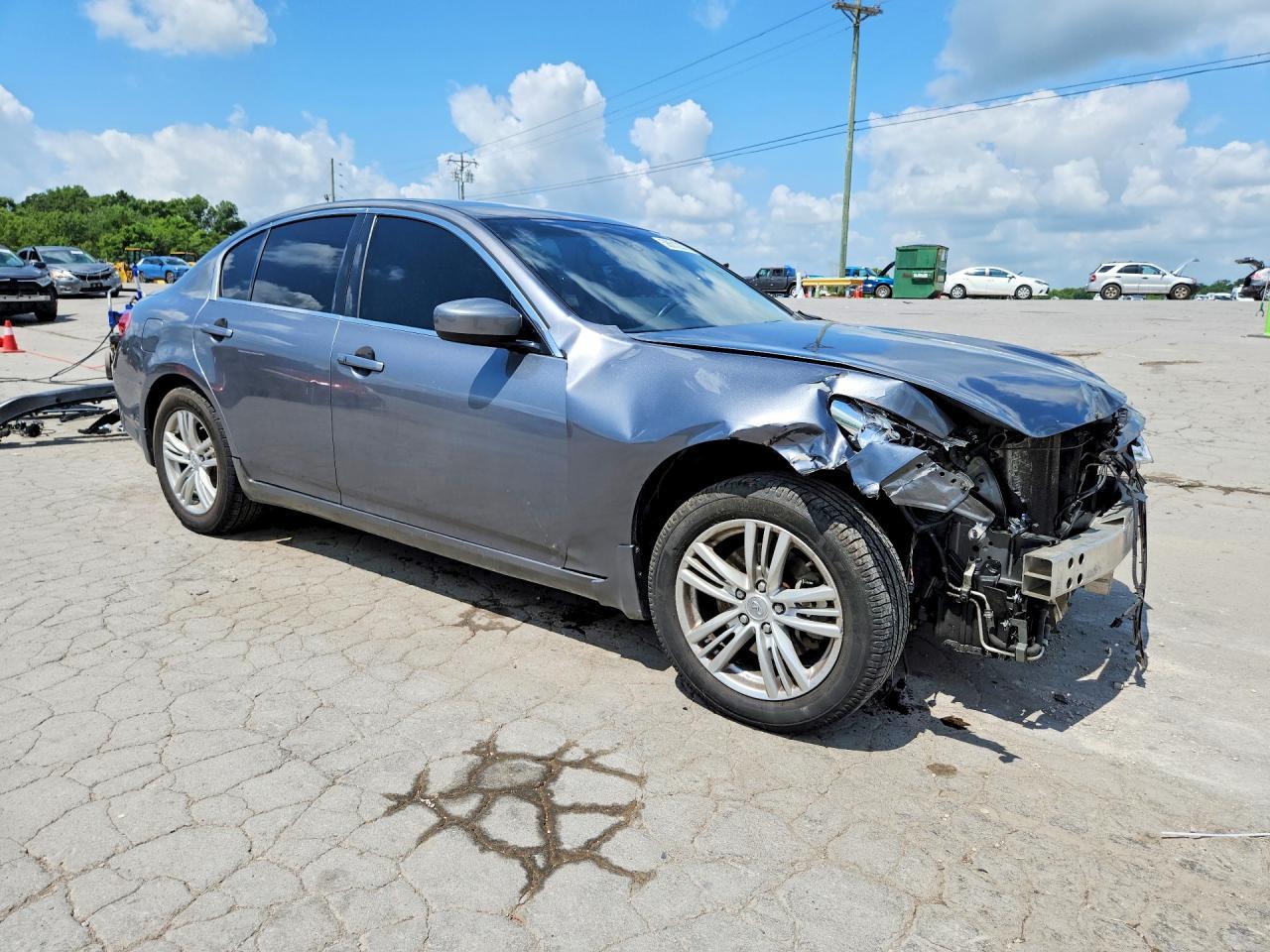 2015 Infiniti Q40 Base - Фото 4