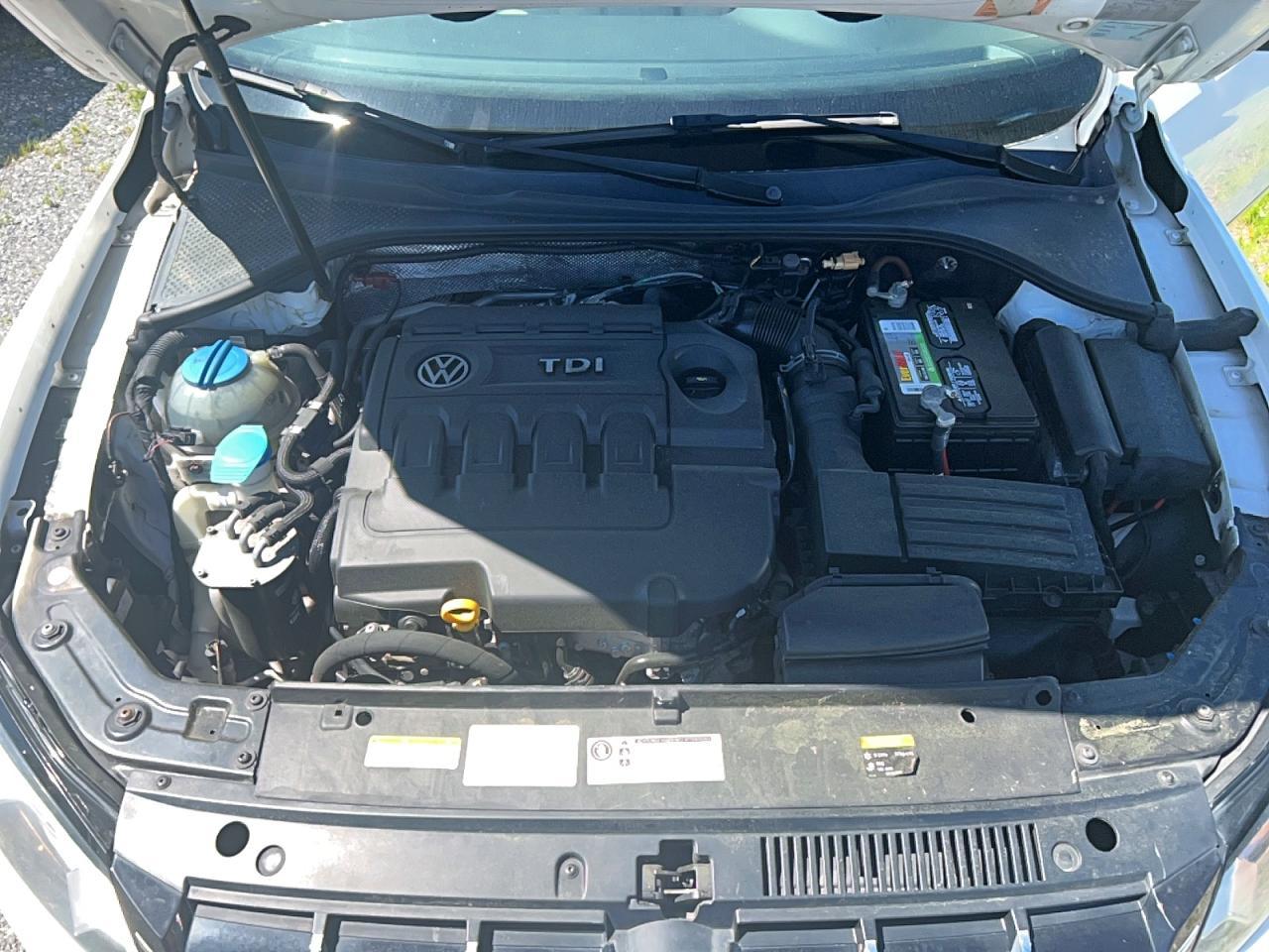 2015 Volkswagen Passat Sel - Фото 7