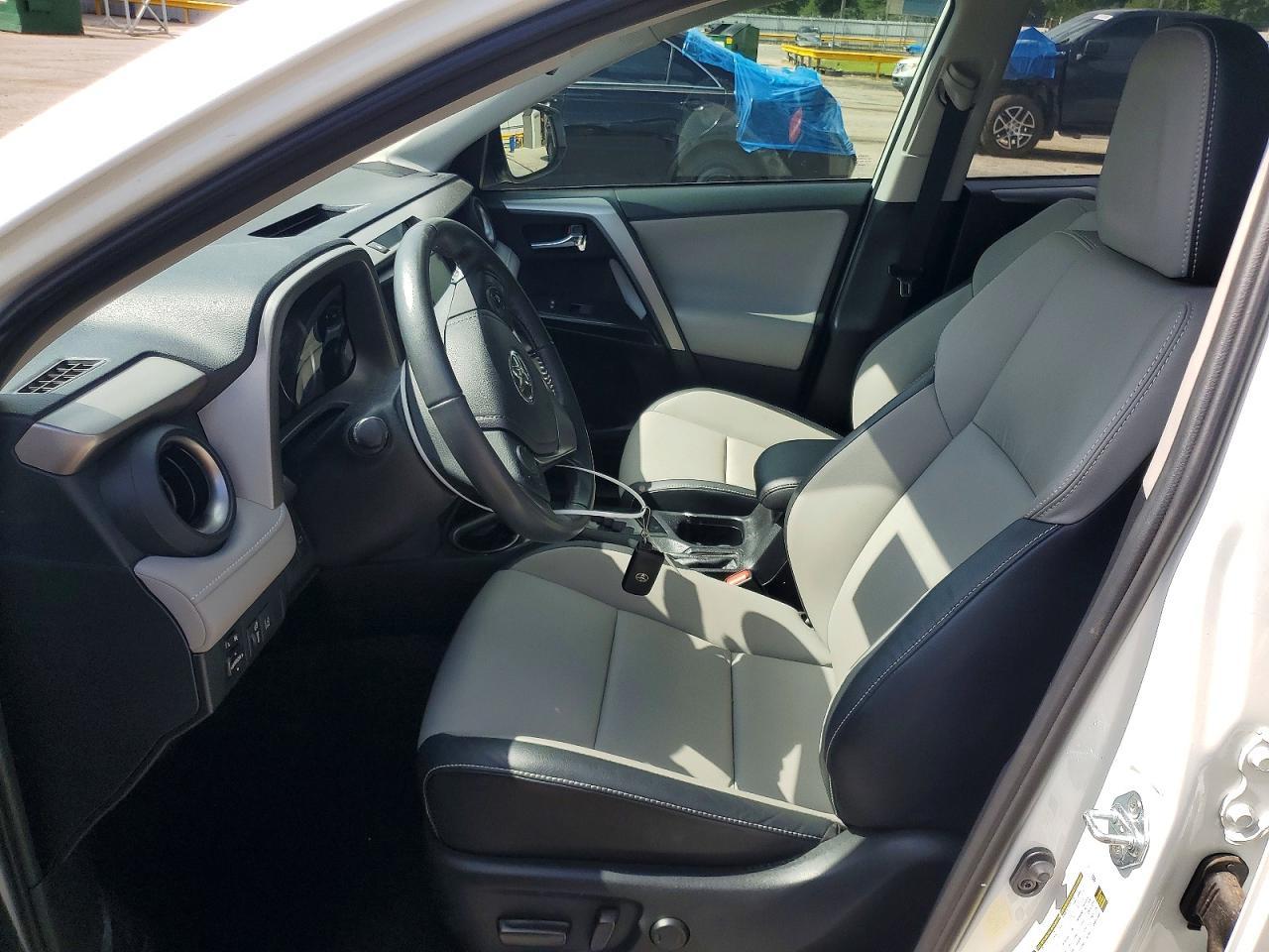 2016 Toyota Rav4 Limited - Image 7