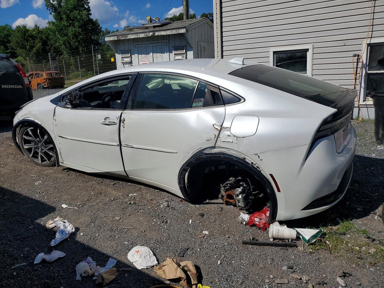 2024 Toyota Prius Prime Xse - Фото 2