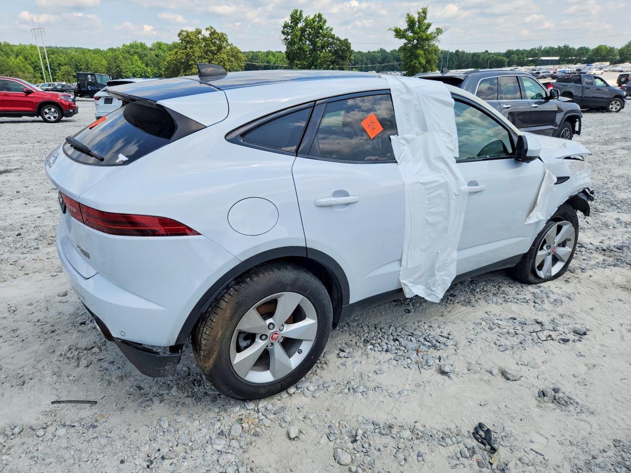 2020 Jaguar E-Pace - Image 3
