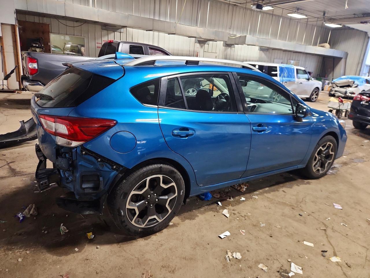 2017 Subaru Impreza Premium Plus - Фото 3