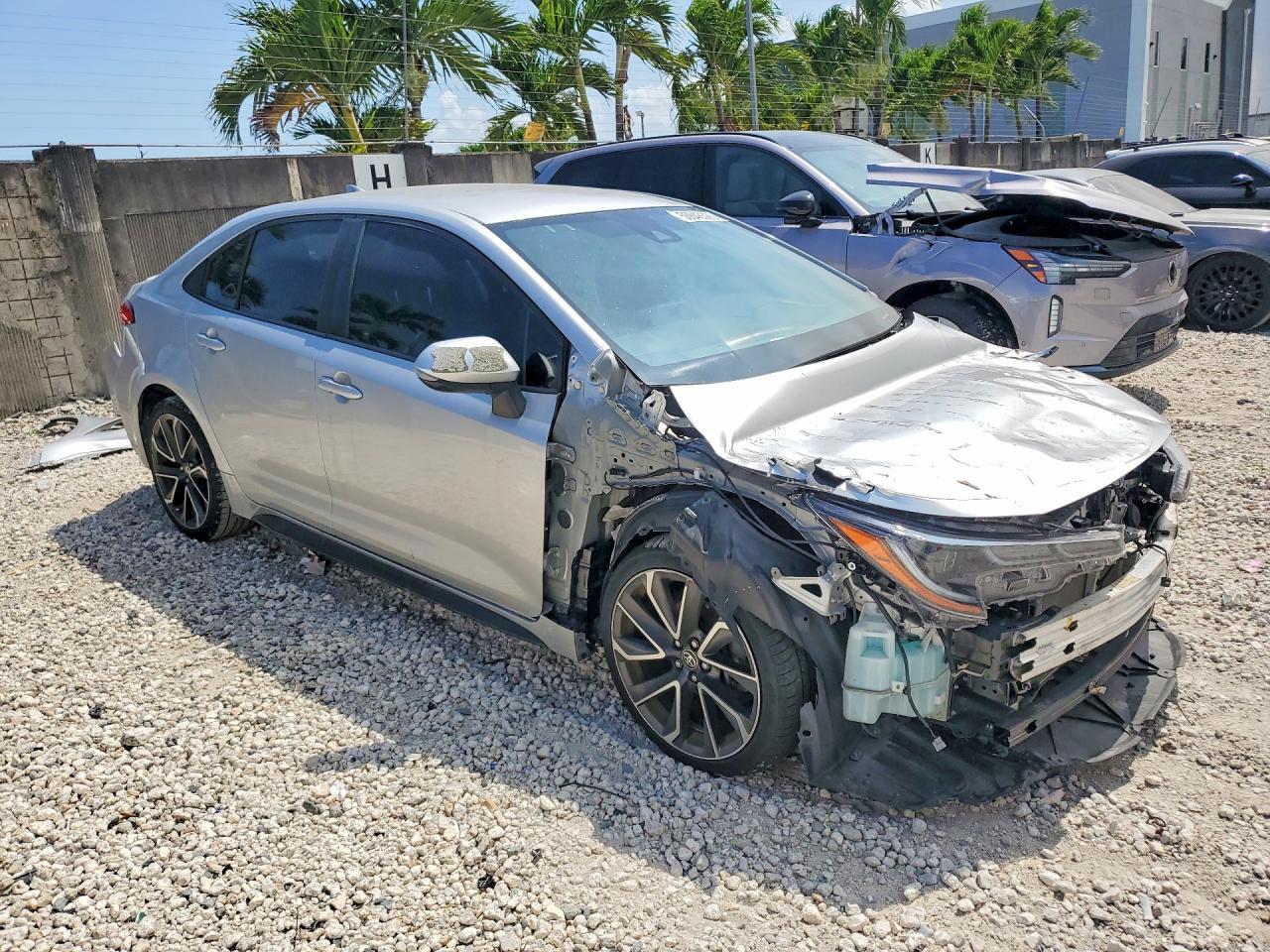 2020 Toyota Corolla Se - Фото 4