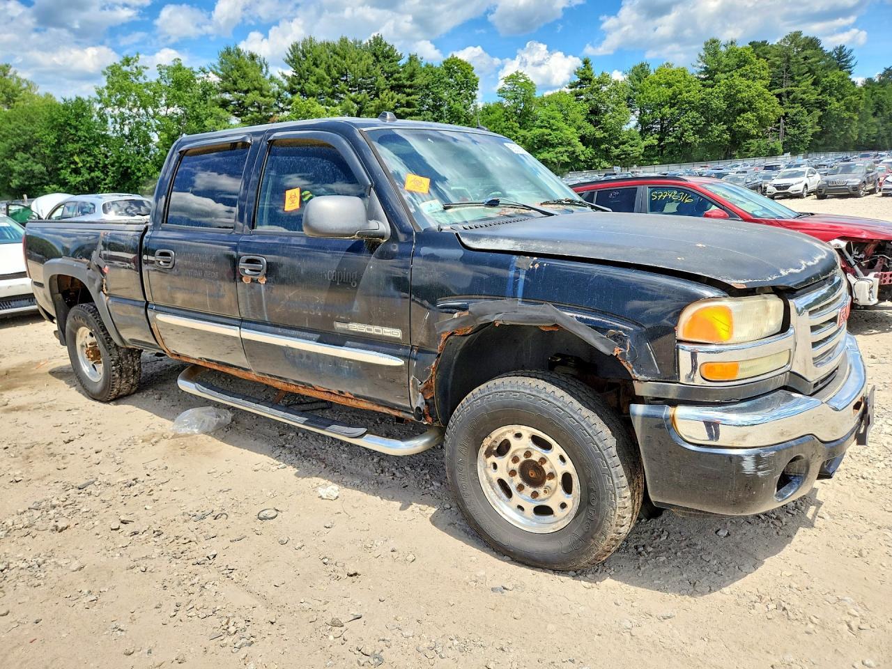 2005 GMC Sierra K2500 Heavy Duty - Image 4