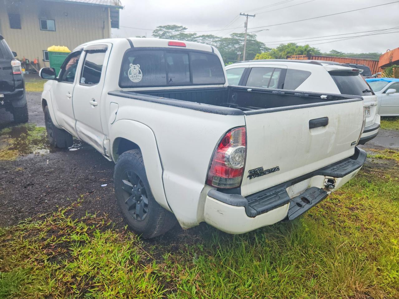 2015 Toyota Tacoma V6 - Фото 2