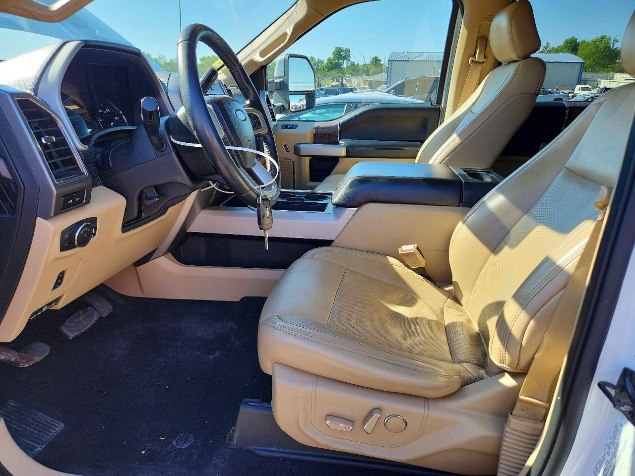 2019 Ford F250 Super Duty - Фото 7