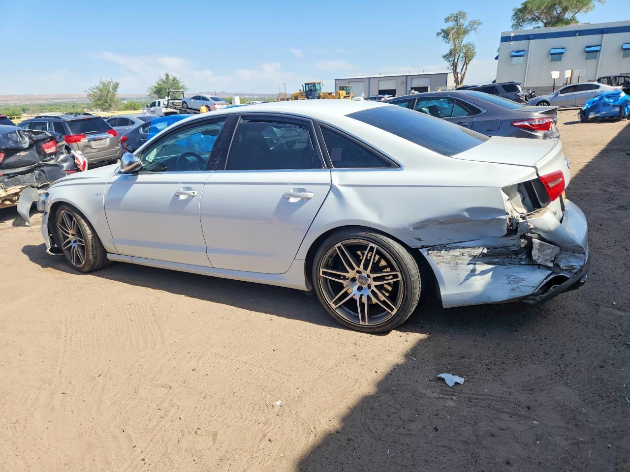 2014 Audi S6 - Image 2
