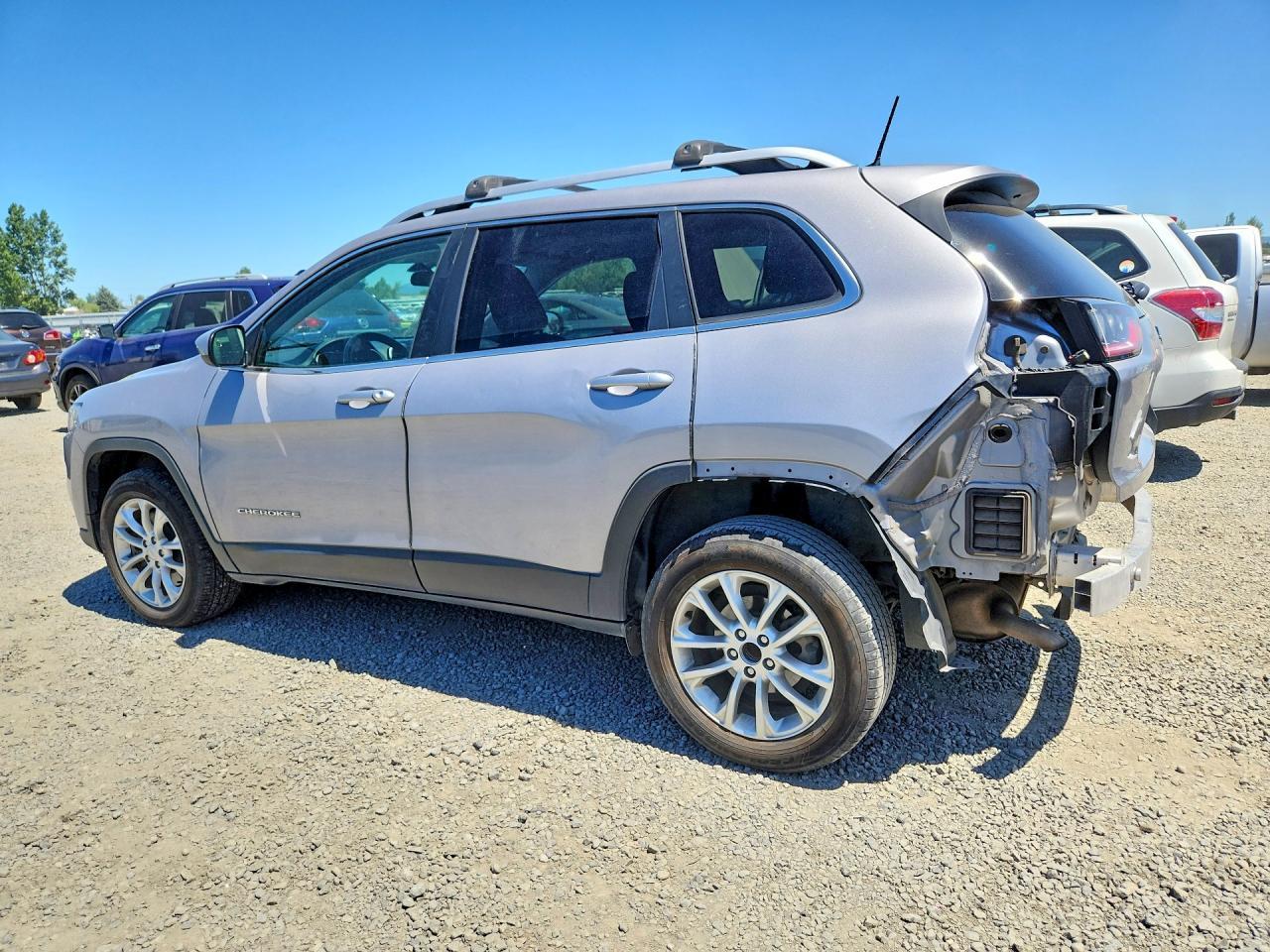 2019 Jeep Cherokee Latitude - Фото 2