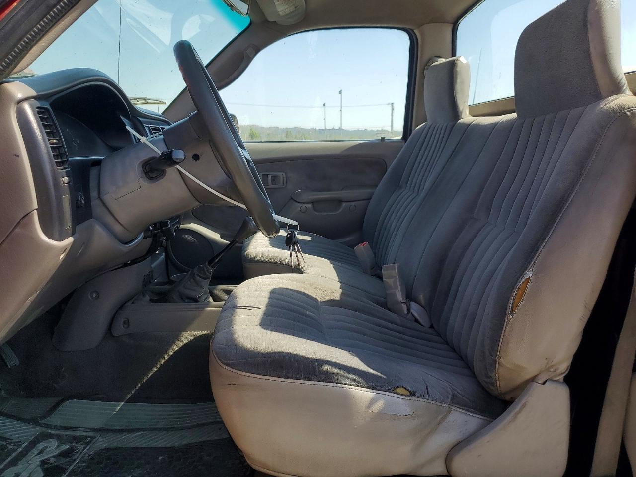 2001 Toyota Tacoma Base - Фото 7